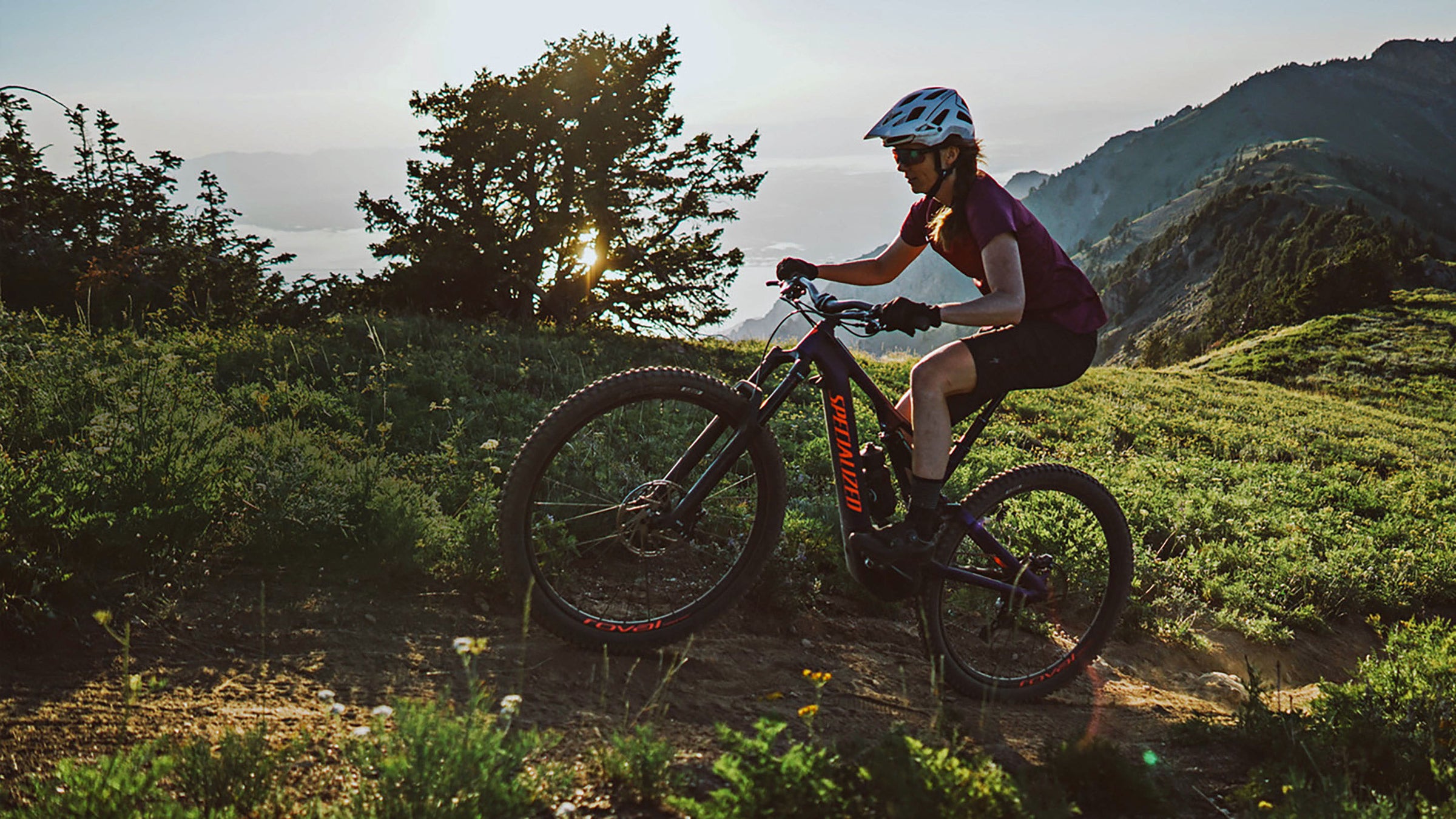 E-MOUNTAIN BIKE HIRE