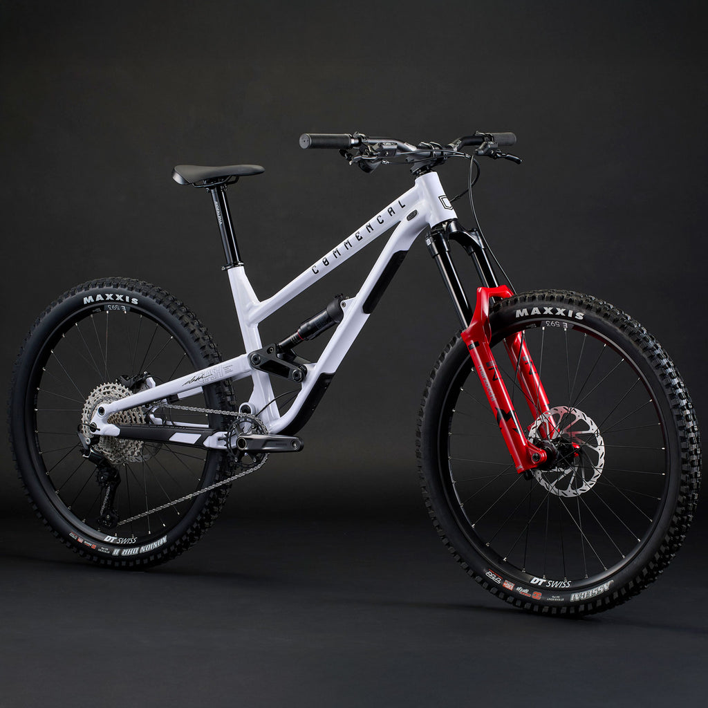 COMMENCAL CLASH MARZO PURE WHITE 2027
