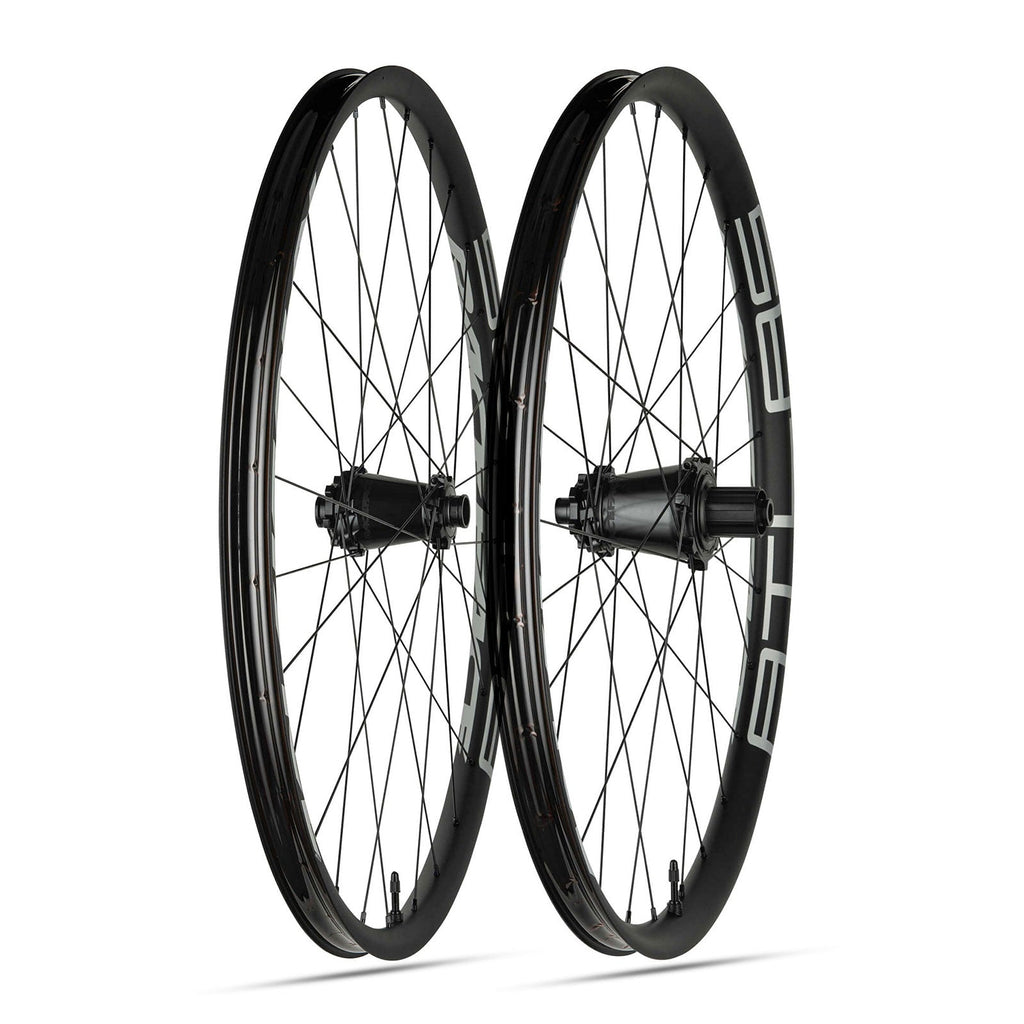 Industry Nine/RaceFace 29" ARC 30 Offset/XD Boost 6 Bolt Disc Wheelset