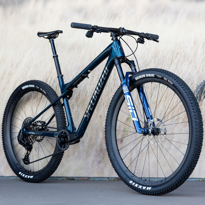 2024 Specialized Epic World Cup Pro Gloss Deep Lake Metallic/Chrome EX-DEMO L