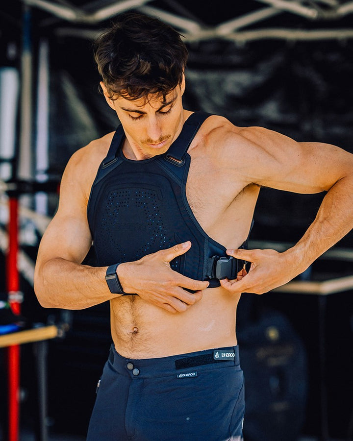 DHaRCO Gravity Vest